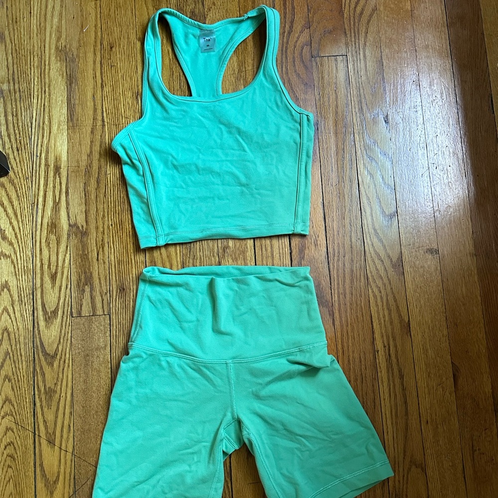 TNA by Aritzia Green Athletic Set